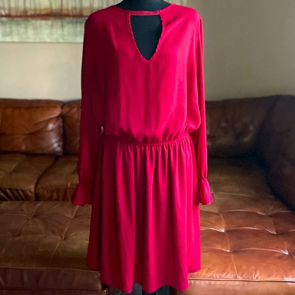 Bright Red Beautiful Dress Midi with Long Sleeves Detail on the Front - Picture 2 of 16